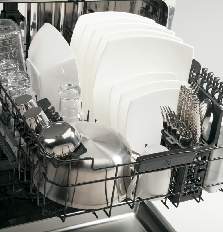 Stainless Steel Interior Dishwasher with Hidden Controls GDT580SGFWW