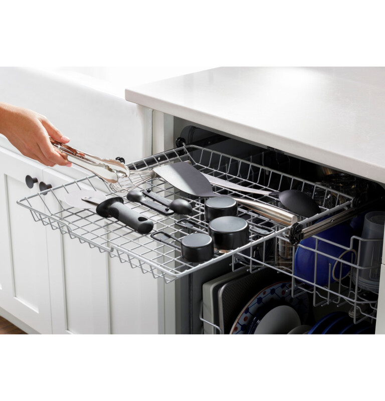 Top Control Hybrid Tub Dishwasher with Third Rack, Bottle Jets, Dry Boost & 50 dBA view 70