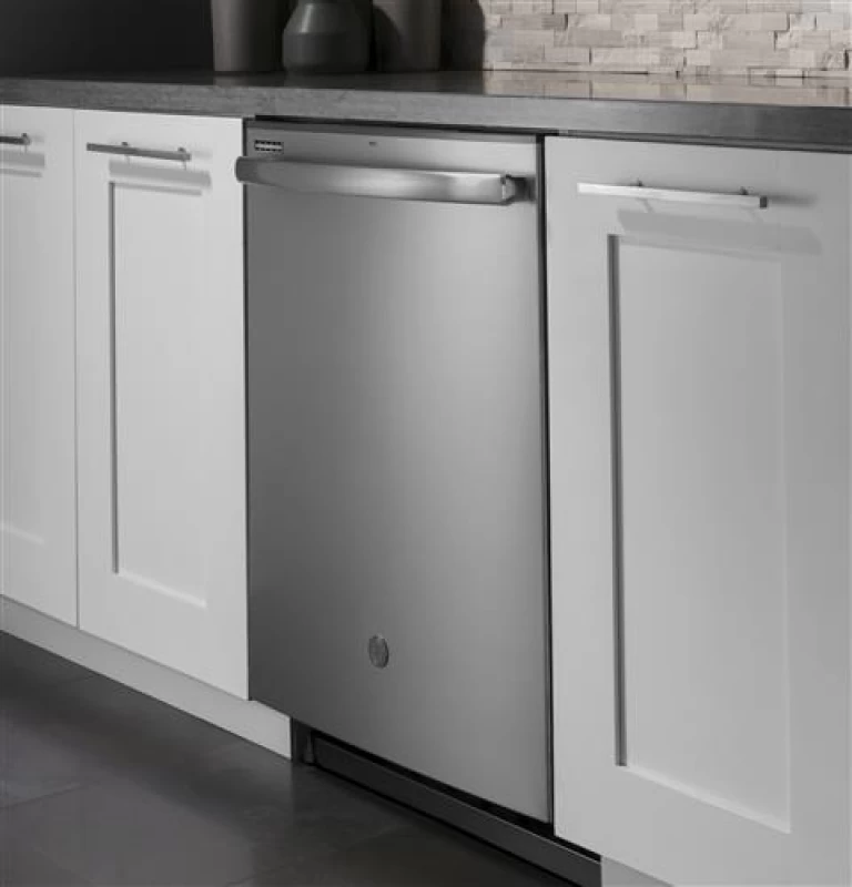 GE Top Control with Plastic Interior Dishwasher with Sanitize Cycle & Dry Boost Stainless Steel GDT605PSMSS Picture 1