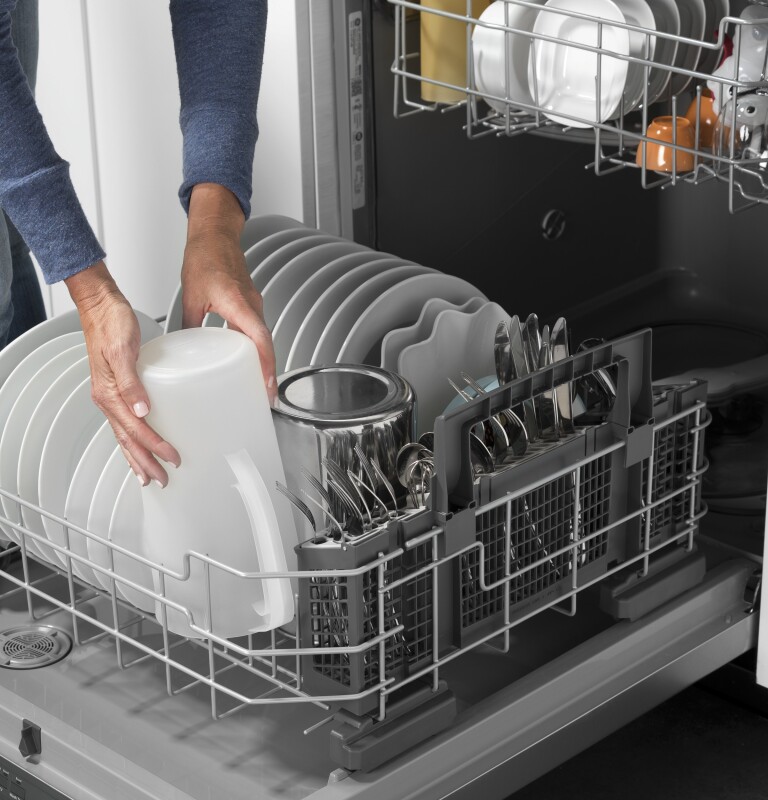 Top Control with Plastic Interior Dishwasher with Sanitize Cycle & Dry Boost GDT630PSMSS