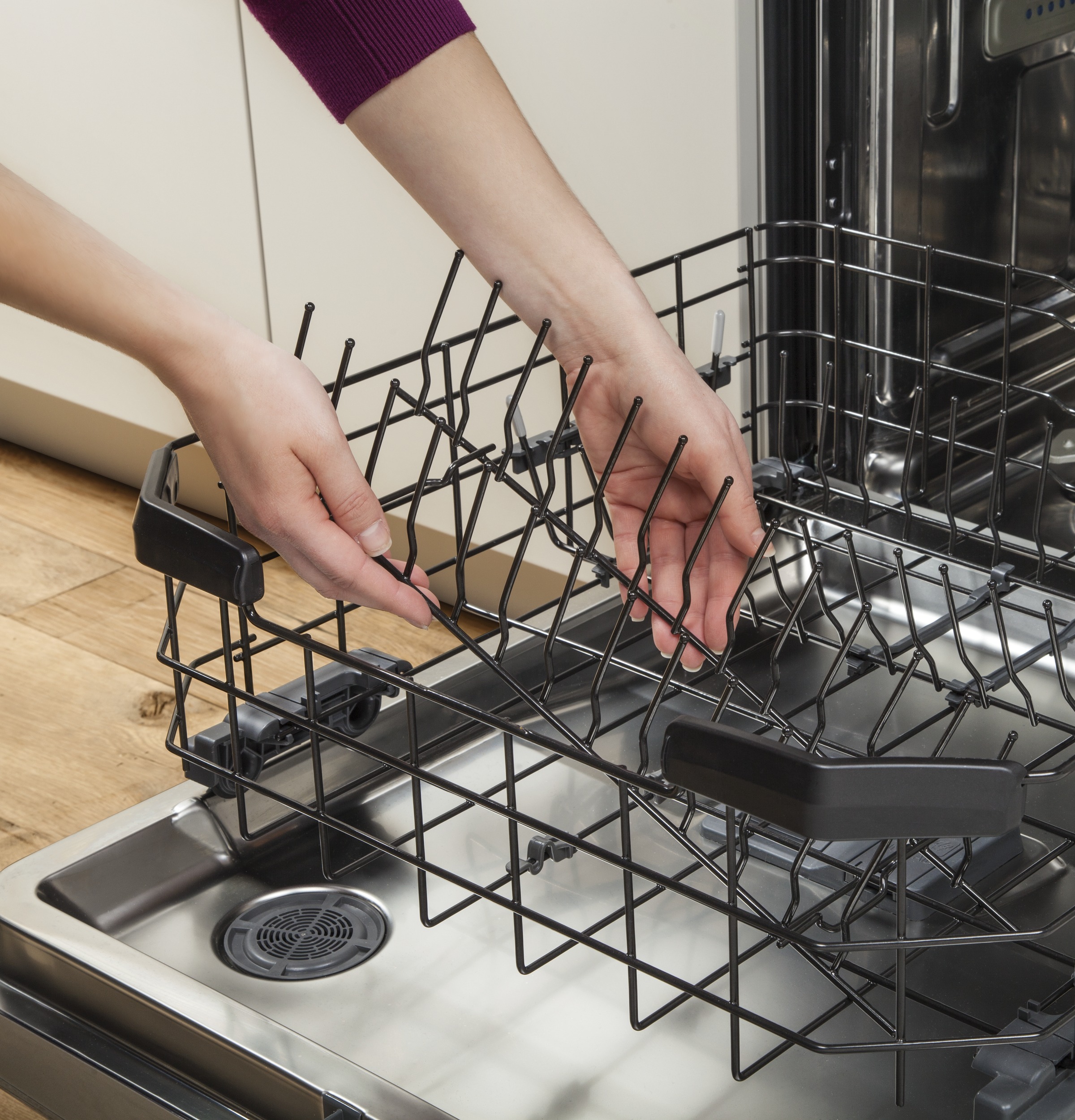 Stainless Steel Interior Dishwasher with Hidden Controls GDT740SIFII
