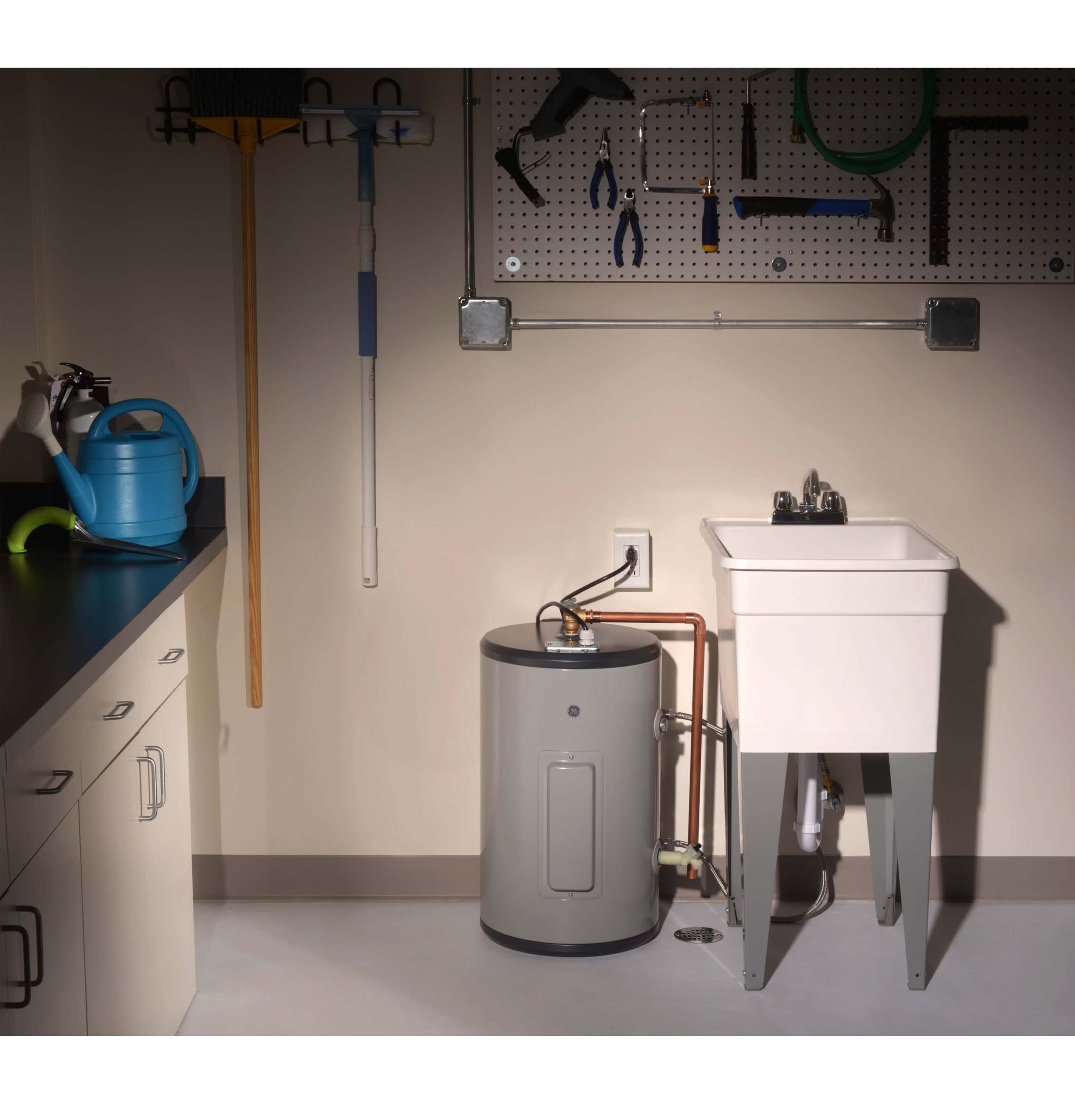 10 Gallon Electric Point of Use Water Heater GE10P08BAR