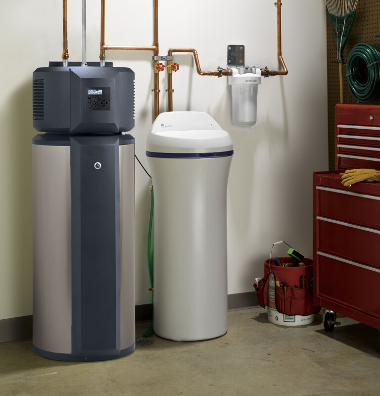 GE GeoSpring hybrid water heater Metallic GEH50DNSRSA Picture 1