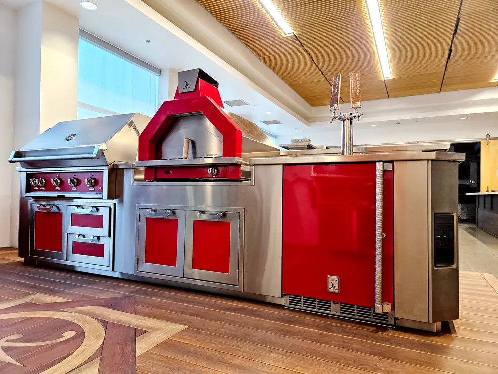12′ Outdoor Living Suite with Campania Pizza Oven™ with Beer Dispenser and Bar GESDBC12