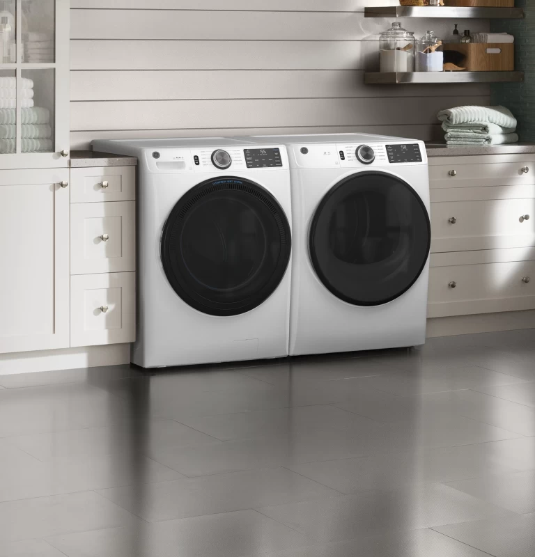 7.8 cu. ft. Capacity Smart Front Load Electric Dryer with Sanitize Cycle GFD55ESSNWW