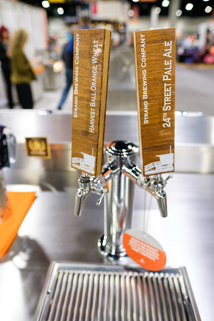 24" Outdoor Double Faucet Beer Dispenser GFDSR242BG