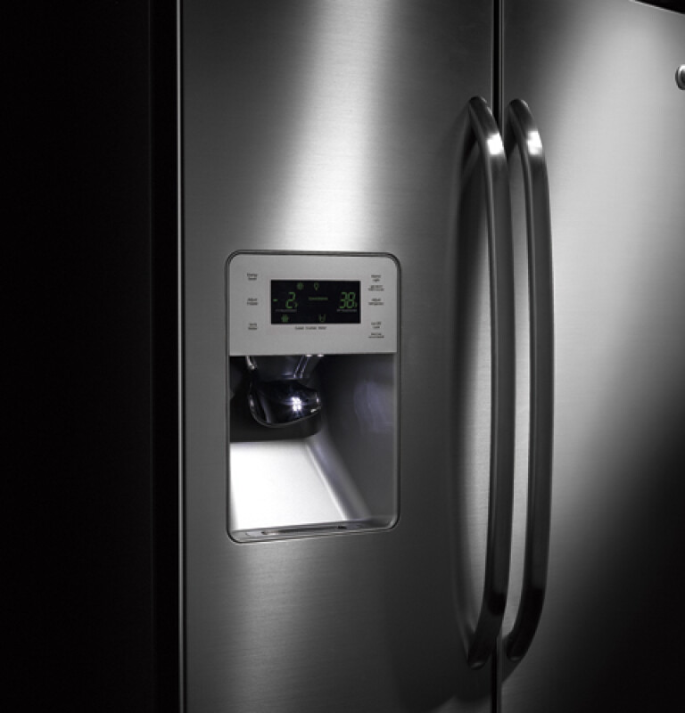 25.9 Cu. Ft. French-Door Refrigerator with Icemaker GFSL6KKYLS