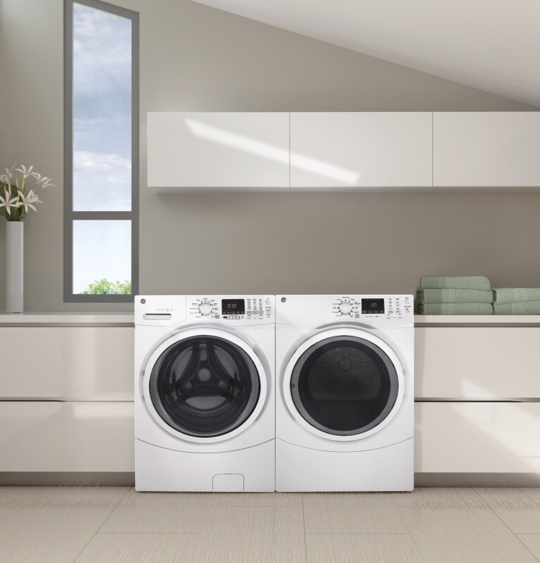 4.5 DOE Cu. Ft. Capacity Frontload Washer with steam GFW450SSKWW