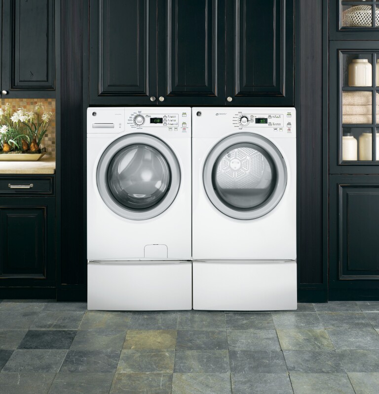 GE 3.6 DOE Cu. Ft. Capacity Frontload Washer White GFWH1200HWW Picture 1