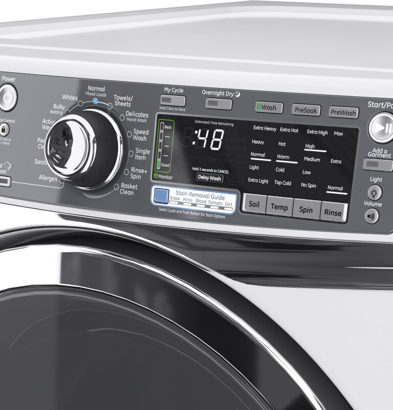 4.8 DOE cu. ft. capacity RightHeight Design Front Load washer GFWR4800FWW