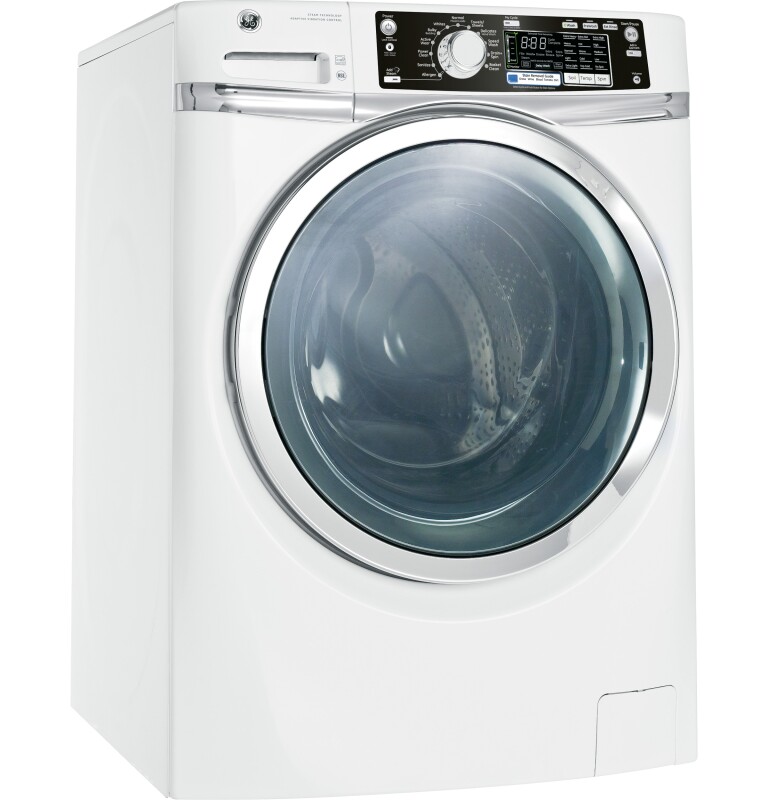4.5 DOE cu. ft. capacity Front Load washer with steam GFWS2600FWW