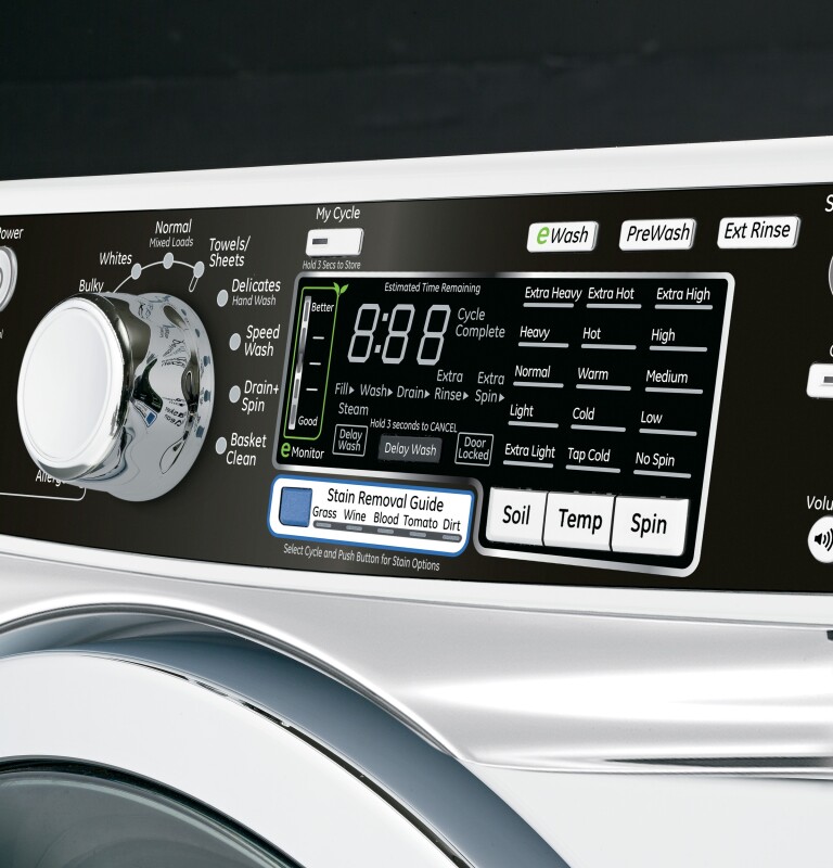 4.5 DOE cu. ft. capacity Front Load washer with steam GFWS2600FWW