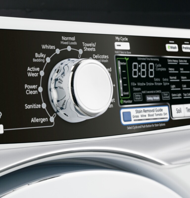 4.5 DOE cu. ft. capacity Front Load washer with steam GFWS2600FWW