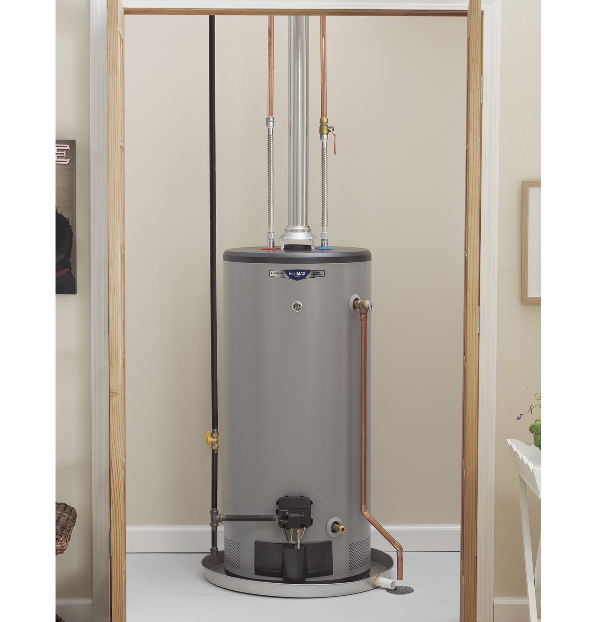 RealMAX Choice 40-Gallon Short Natural Gas Atmospheric Water Heater view 3