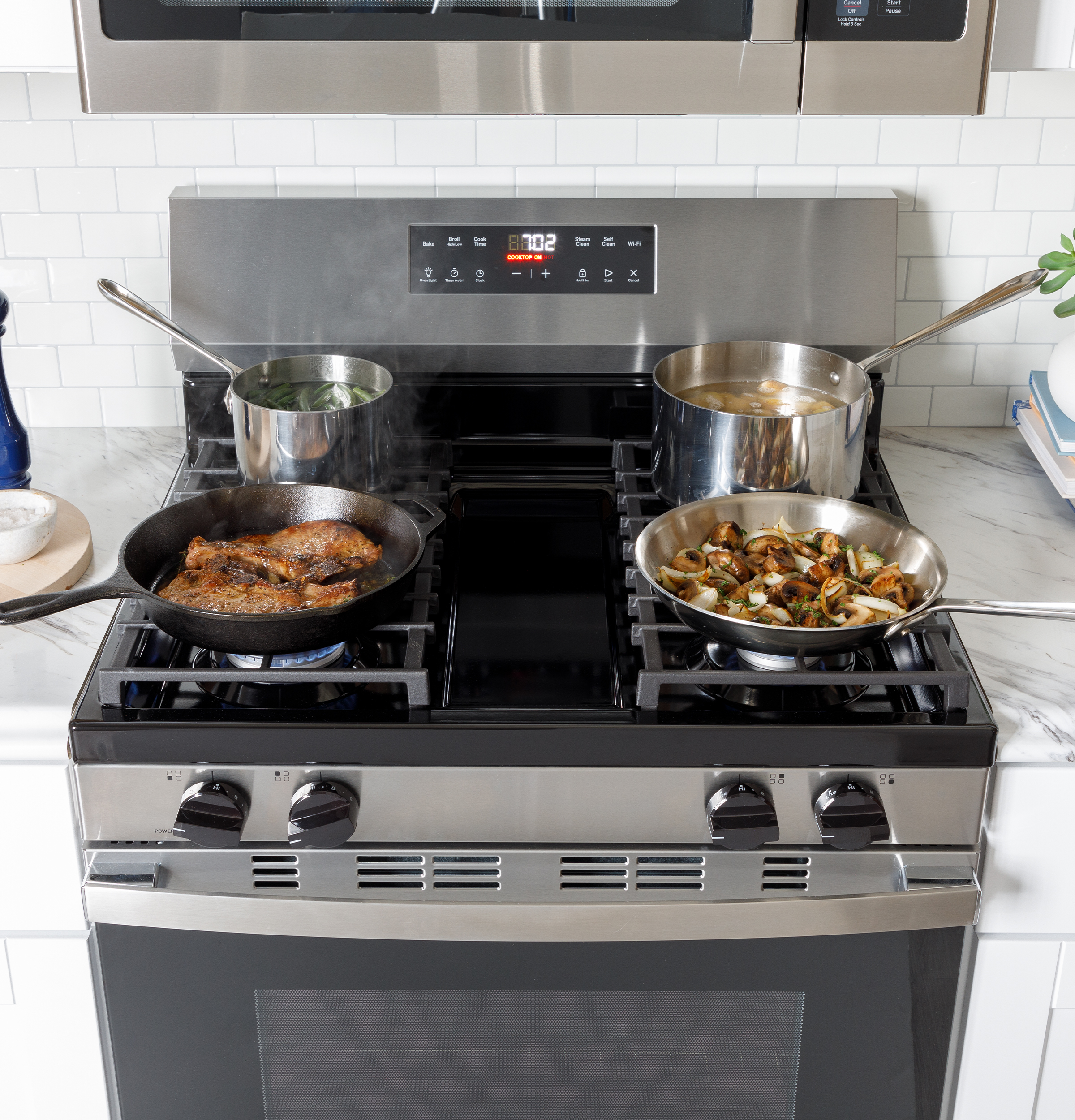 30" Free-Standing Gas Range view 7