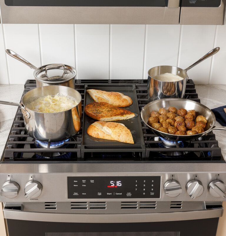 30" Free-Standing Gas Range with Crisp Mode view 17