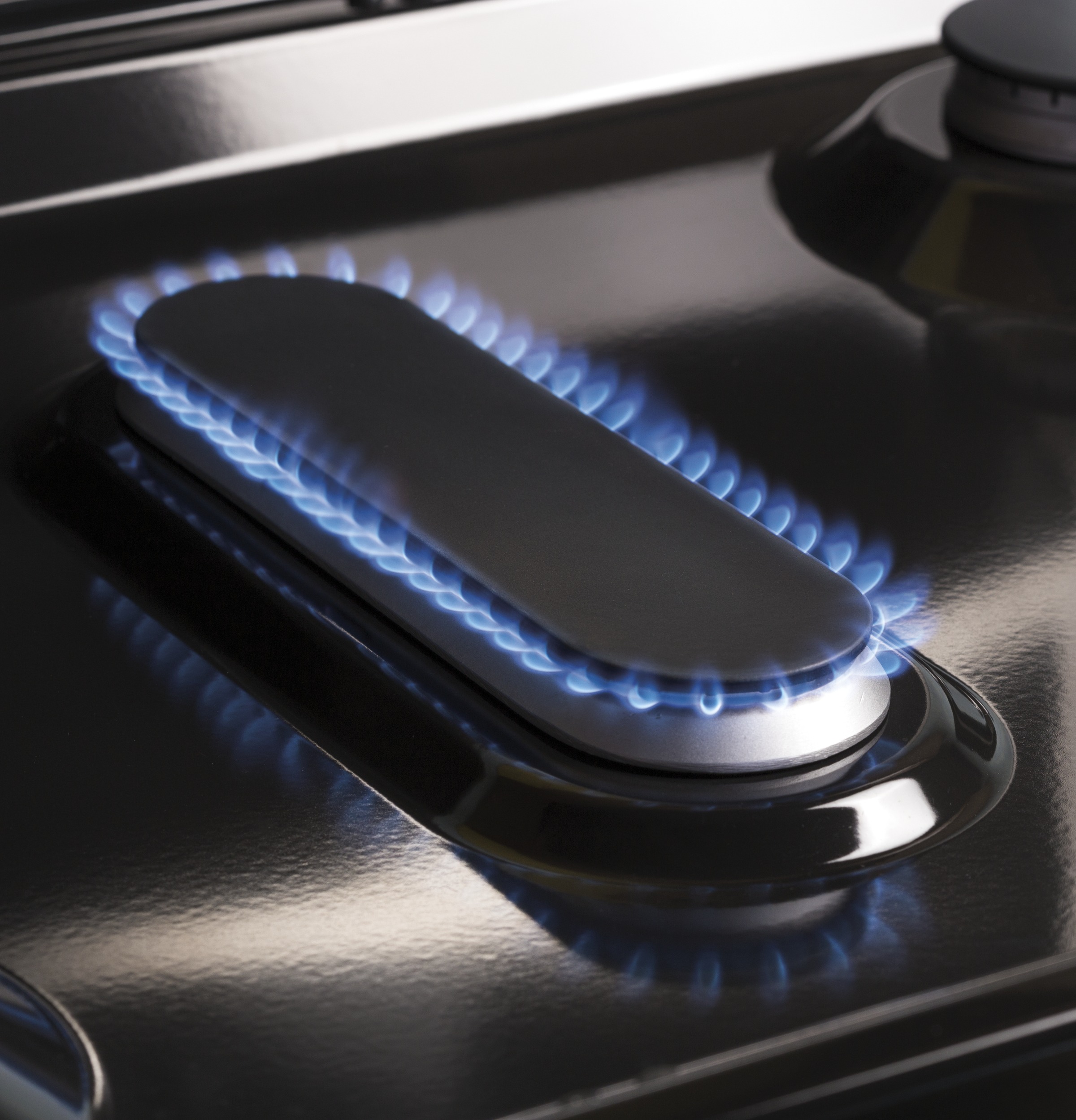 30" Free-Standing Gas Convection Range with No Preheat Air Fry and EasyWash Oven Tray view 6