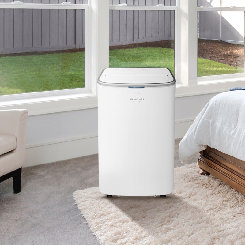 3-in-1 Cool Connect™ Portable Air Conditioner 13,000 BTU (ASHRAE) / 8,000 BTU (DOE) GHPC132AB1