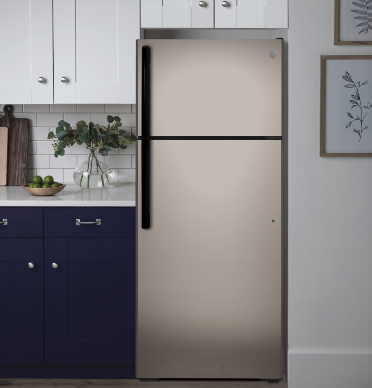 17.5 Cu. Ft. Top-Freezer Refrigerator view 7