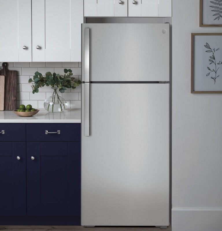 17.5 Cu. Ft. Top-Freezer Refrigerator view 7