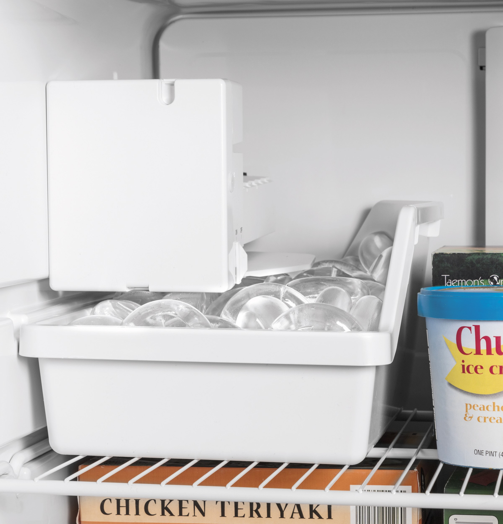 21.9 Cu. Ft. Top-Freezer Refrigerator view 7