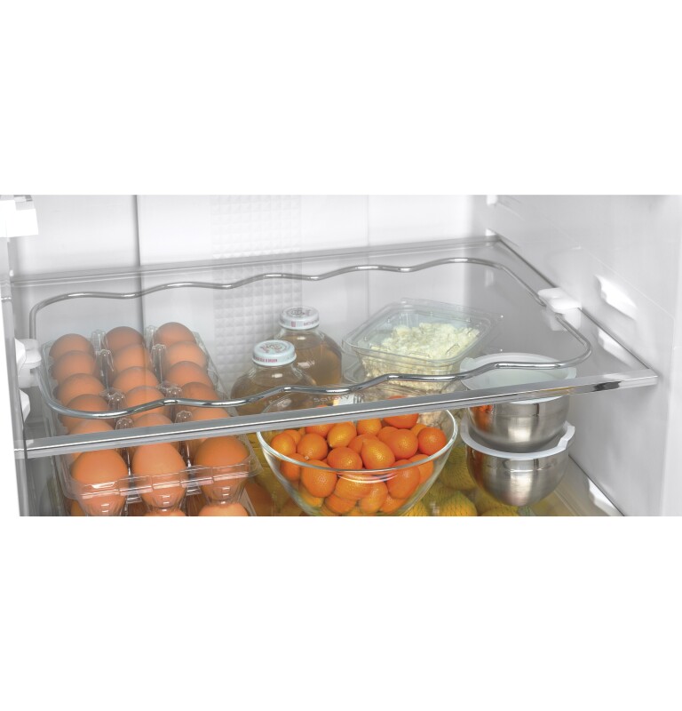 Edge-to-Edge Glass Shelves