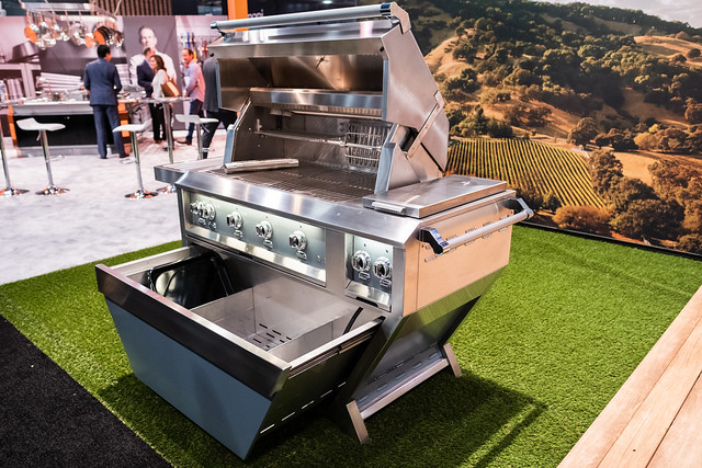 42″ Outdoor Deluxe Grill with Double Side Burner GMBR42CX2WH