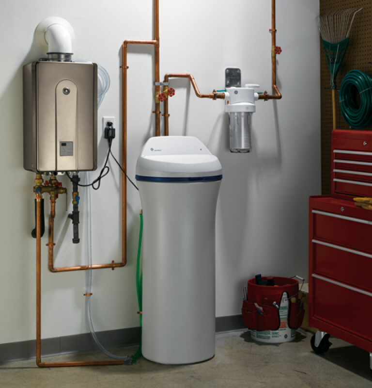 Outdoor Tankless Water Heater GN94ENSRSA, product image 6 of 11