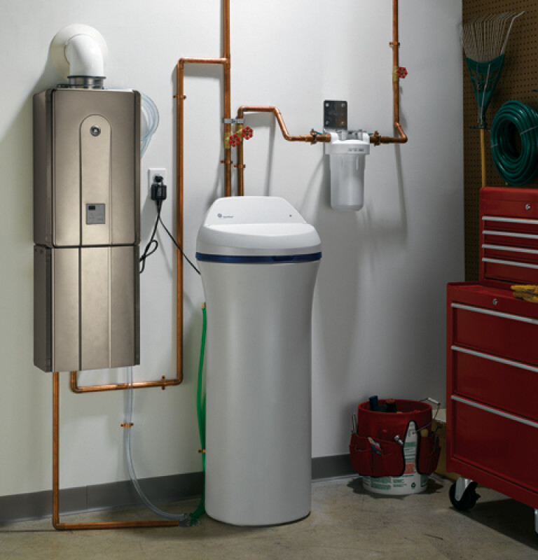 Outdoor Tankless Water Heater GN94ENSRSA, product image 10 of 11