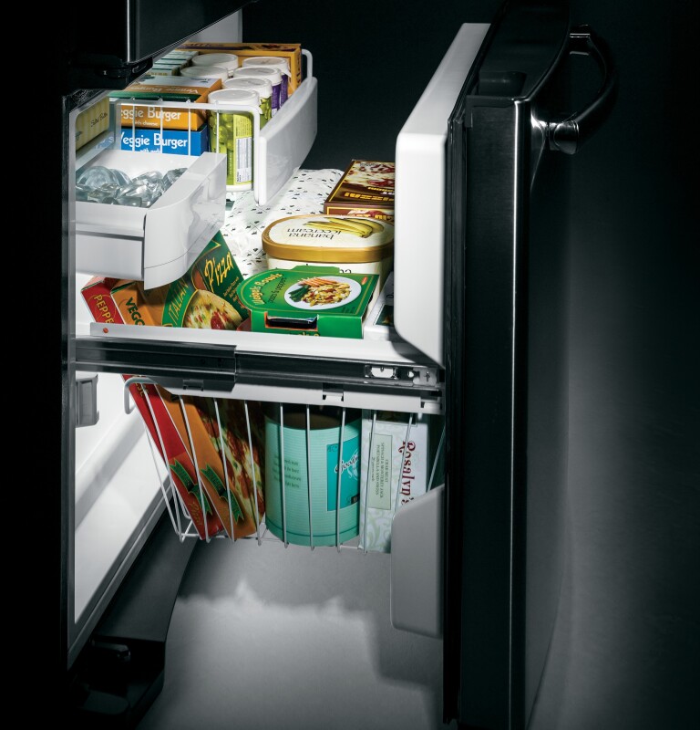 22.7 Cu. Ft. French-Door Refrigerator GNS23GGHBB