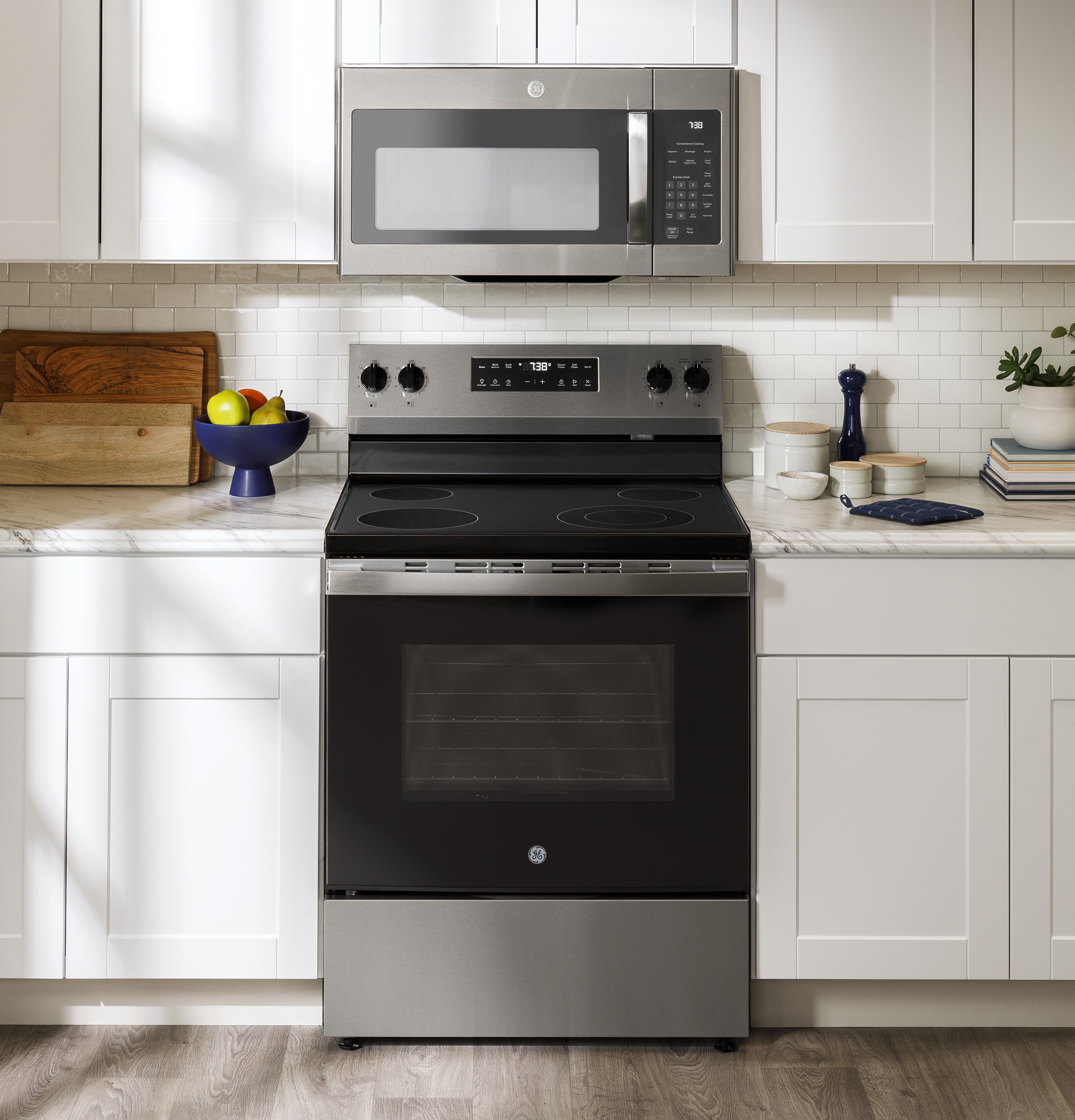30" Free-Standing Electric Range view 17