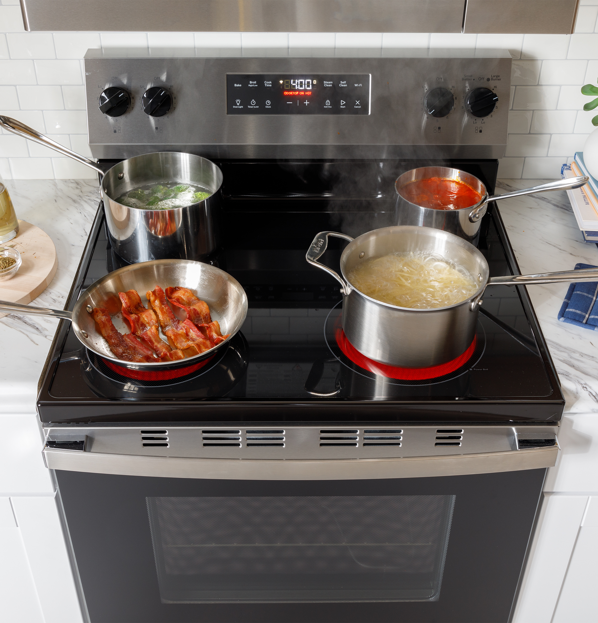 30" Free-Standing Electric Range view 15