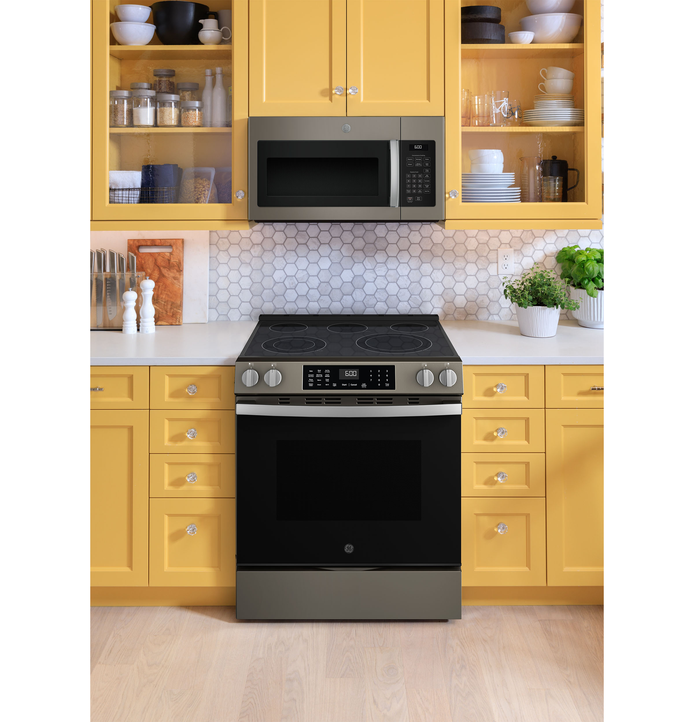 30" Slide-In Electric Convection Range with No Preheat Air Fry and EasyWash Oven Tray view 24