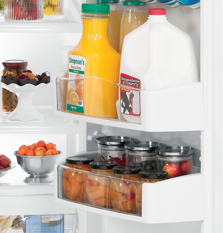 22.7 Cu. Ft. Side-By-Side Refrigerator with Dispenser GSCS3PGXSS