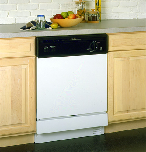 Built-In Potscrubber Dishwasher with SureClean Wash System, 2 Wash Levels, 5 Cycles/8 Options and Standard Sound Insulation Package GSD2200ZWH