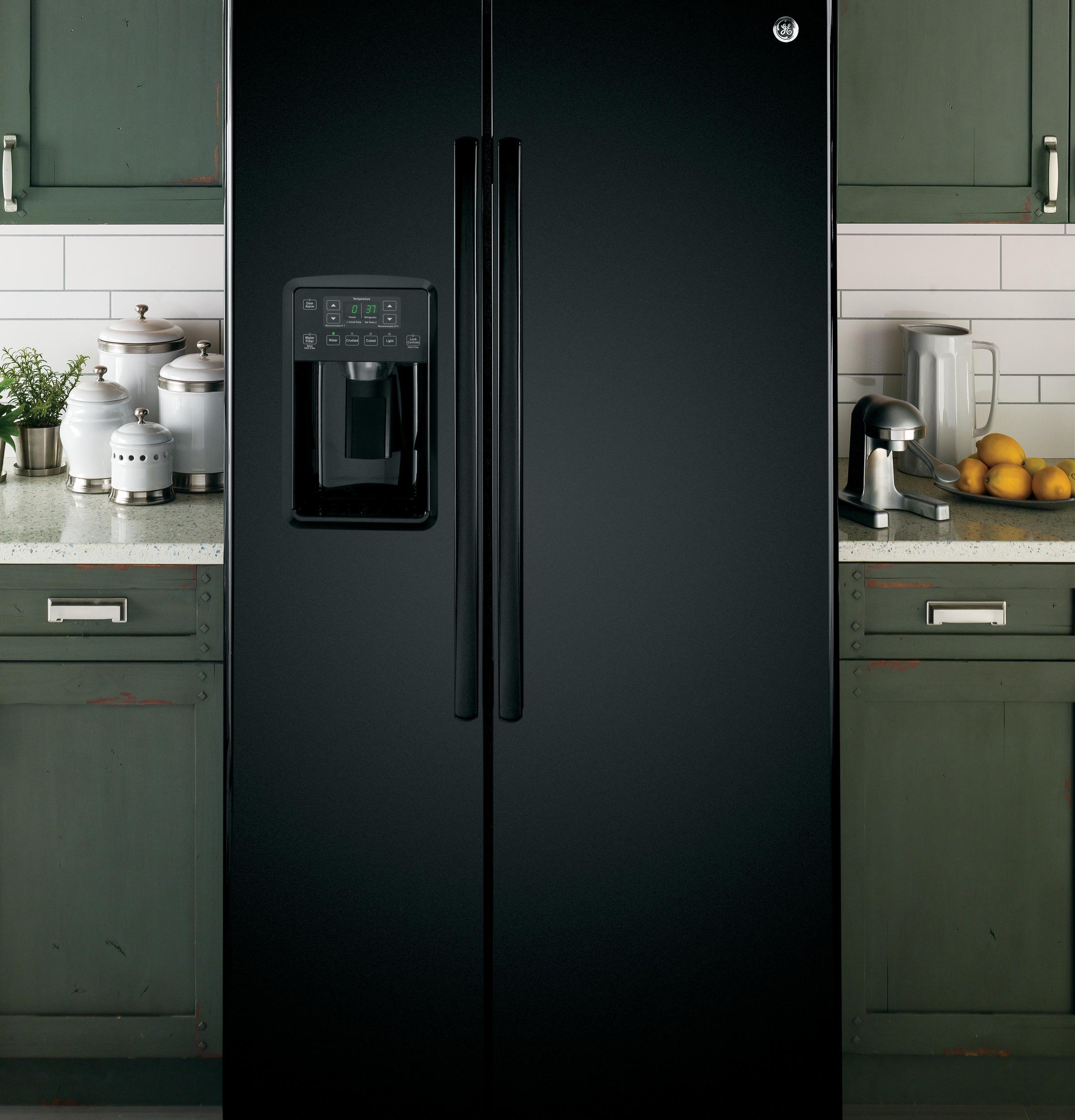 25.9 Cu. Ft. Side-By-Side Refrigerator GSE26GGEBB