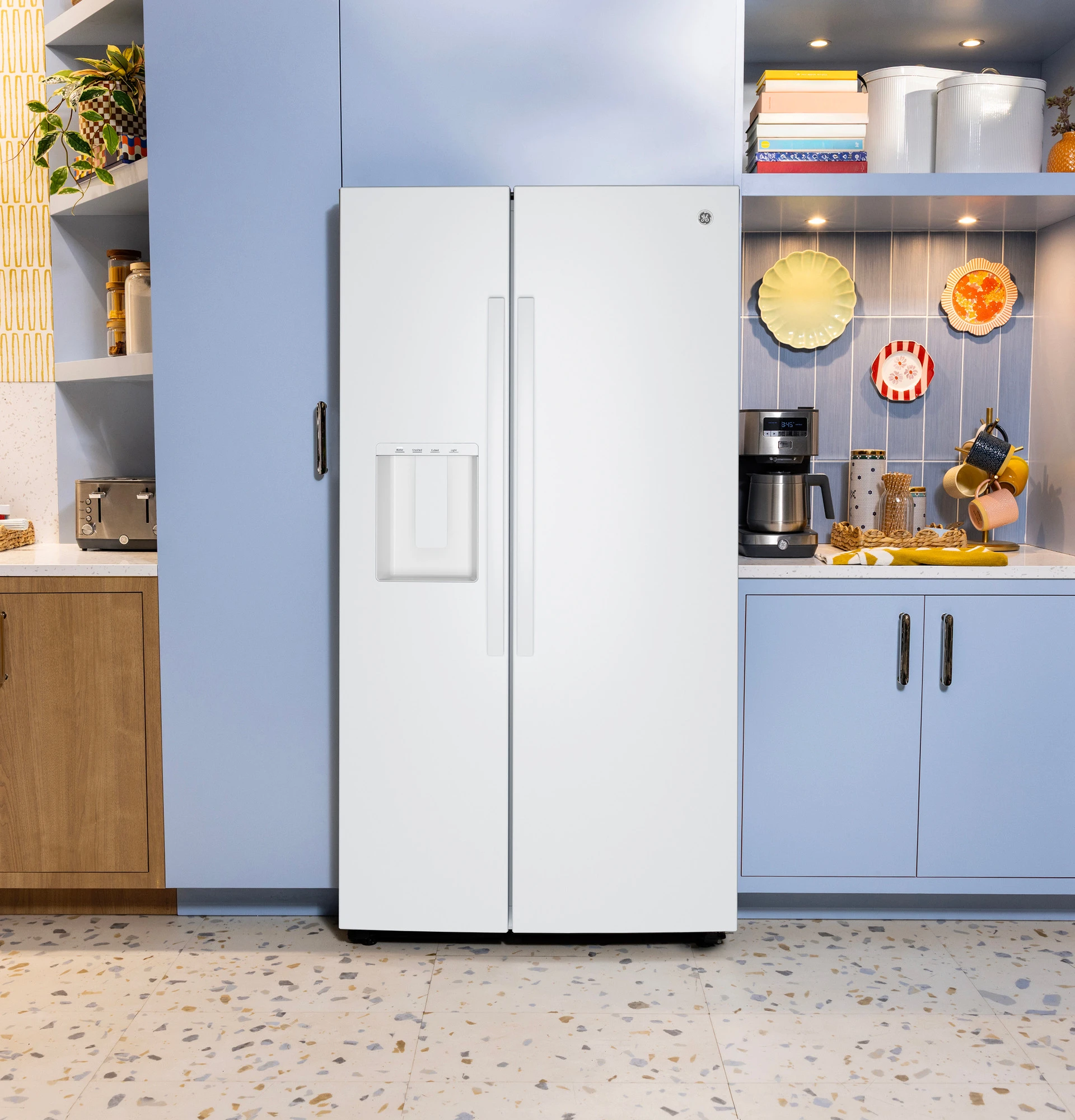 27.9 Cu. Ft. Side-By-Side Refrigerator with Extra Tall Dispenser and In-Door Icemaker GSE28NGYWW