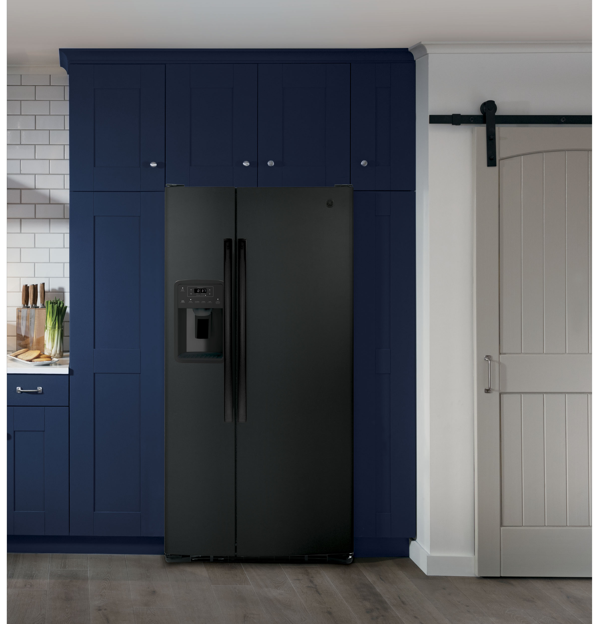23.0 Cu. Ft. Side-By-Side Refrigerator view 19