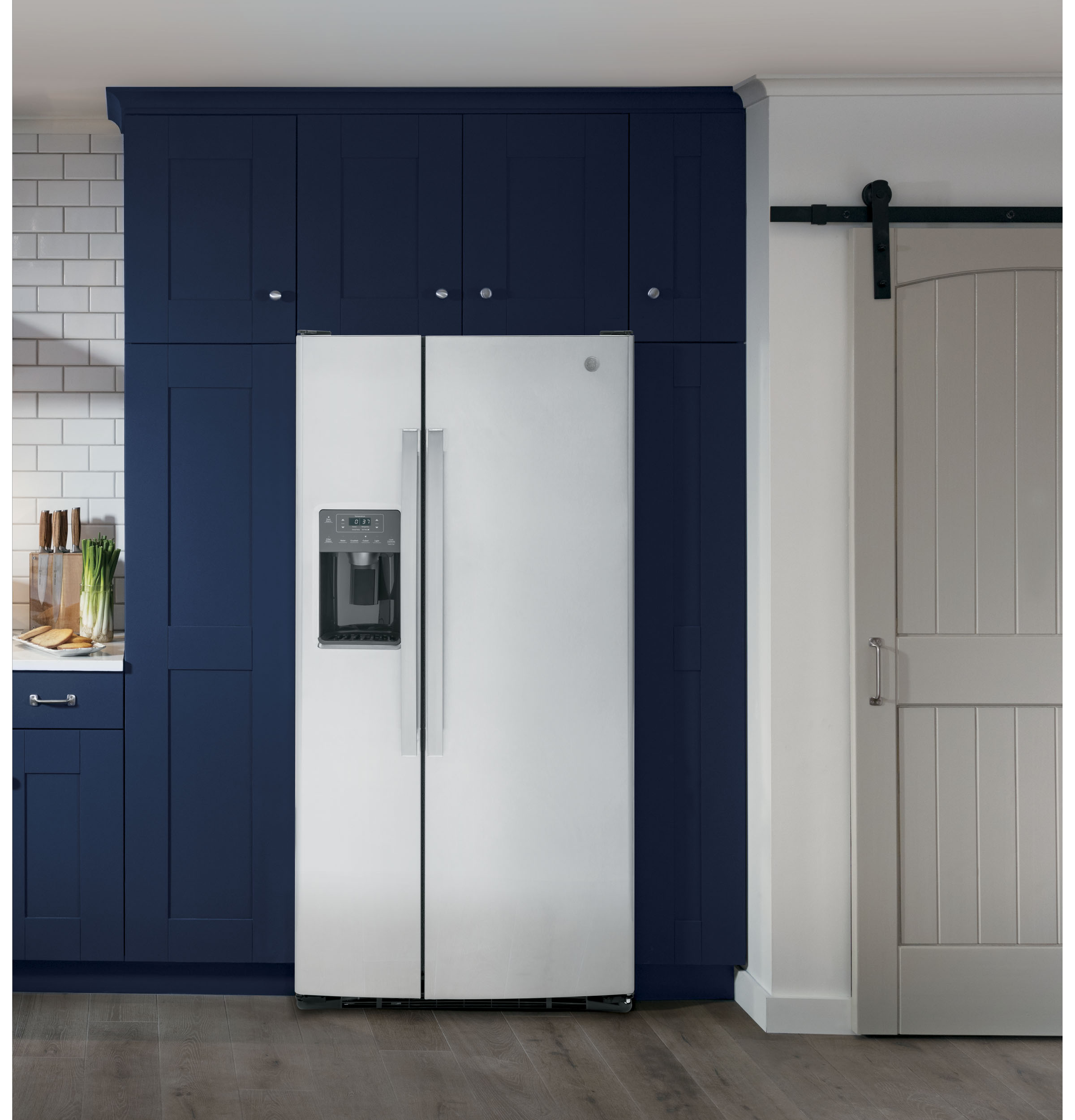 23.0 Cu. Ft. Side-By-Side Refrigerator view 20
