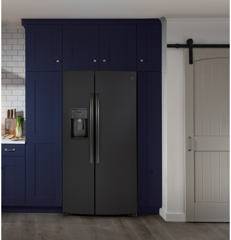 25.1 Cu. Ft. Side-By-Side Refrigerator GSS25IENDS