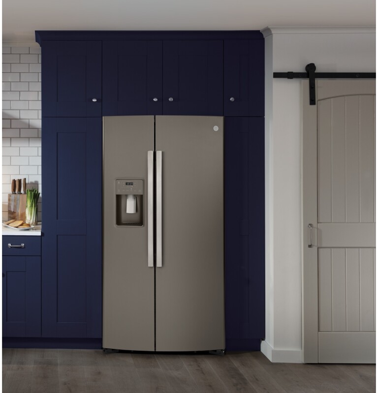 Ge® 25.1 Cu. Ft. Side-by-side Refrigerator GSS25IMNES