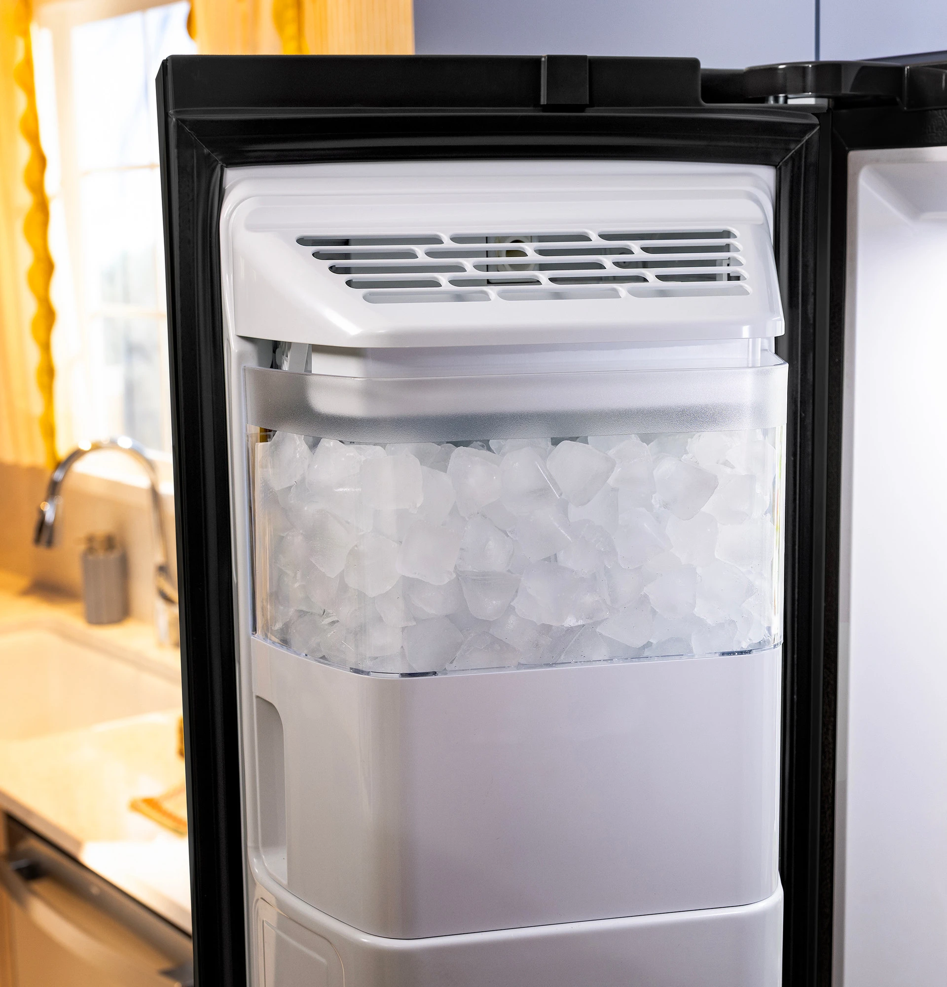 27.9 Cu. Ft. Side-By-Side Refrigerator with Extra Tall Dispenser and In-Door Icemaker GSS28NGYBB