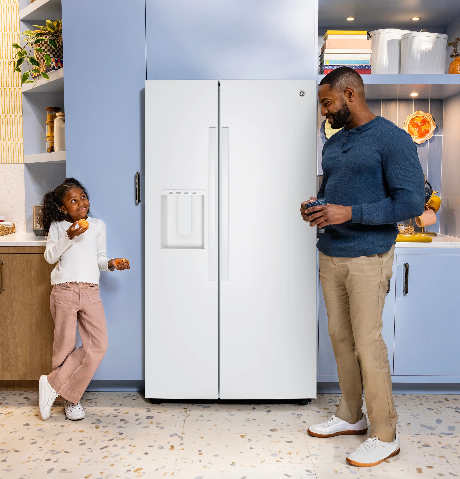 27.9 Cu. Ft. Side-By-Side Refrigerator with Extra Tall Dispenser and In-Door Icemaker GSS28NGYWW