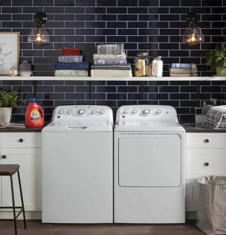 7.2 cu. ft. Capacity aluminized alloy drum Electric Dryer GTD42EASJWW