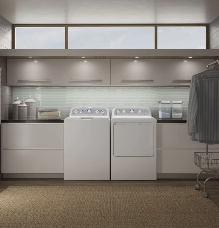 7.2 cu. ft. Capacity aluminized alloy drum Electric Dryer with Sensor Dry GTD45EASJWS