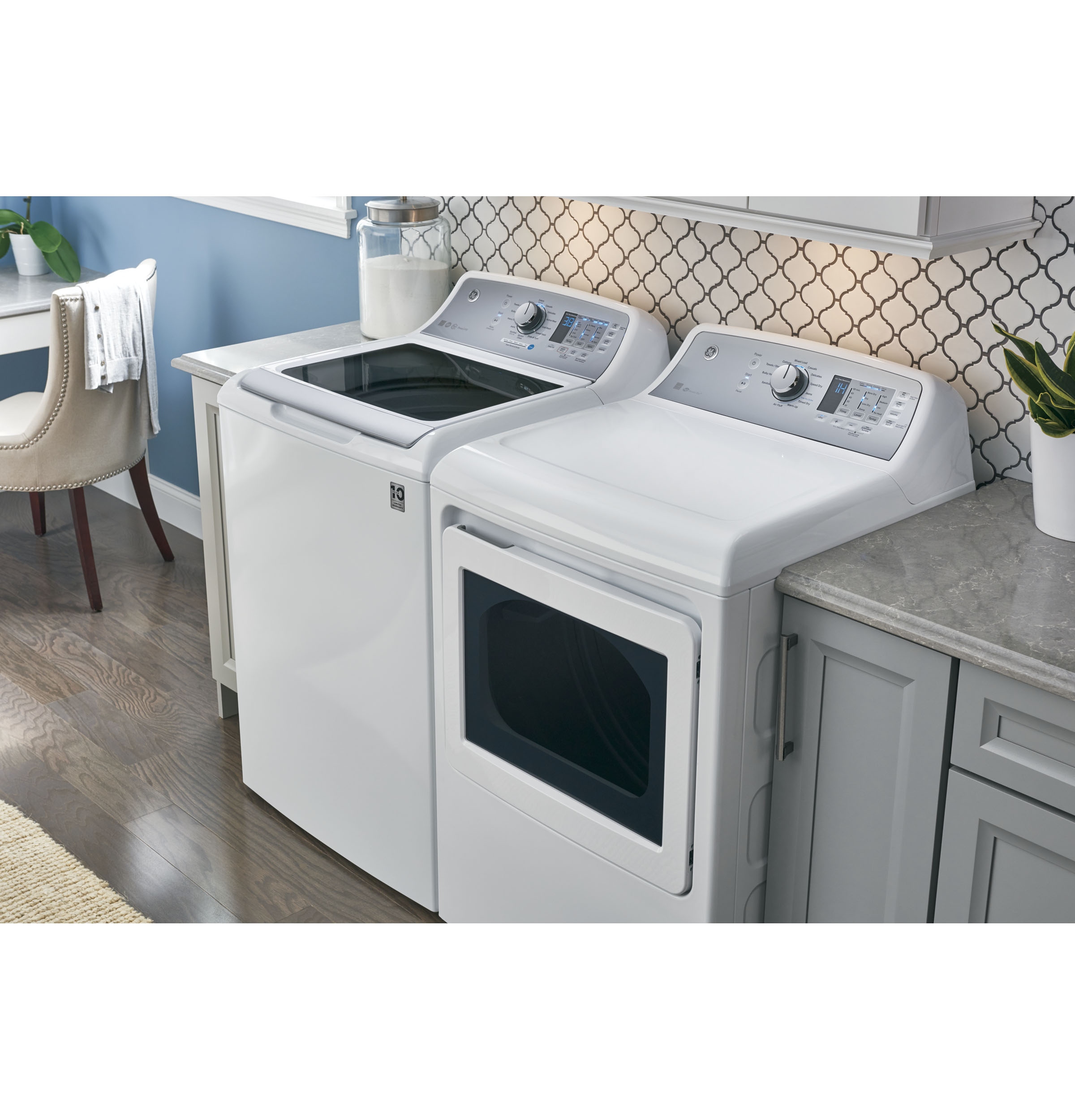4.6 cu. ft. Capacity Washer with Stainless Steel Basket GTW680BSJWS