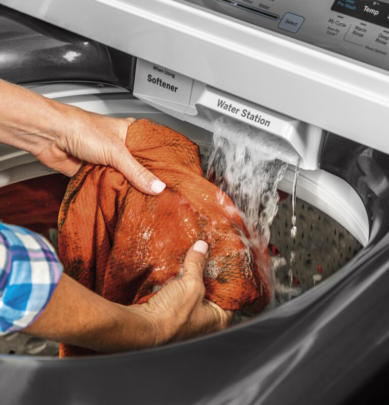 5.0 cu. ft. Capacity Smart Washer with Sanitize w/Oxi and SmartDispense GTW845CSNWS