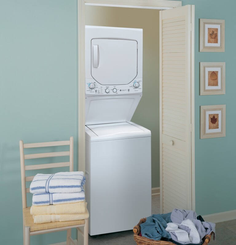 Unitized Spacemaker 2.0 DOE cu. ft. Washer and 4.4 cu. ft. Electric Dryer GUD24ESSJWW