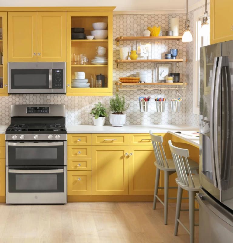 ENERGY STAR 22.1 Cu. Ft. Counter-Depth Fingerprint Resistant French-Door Refrigerator GYE22GYNFS