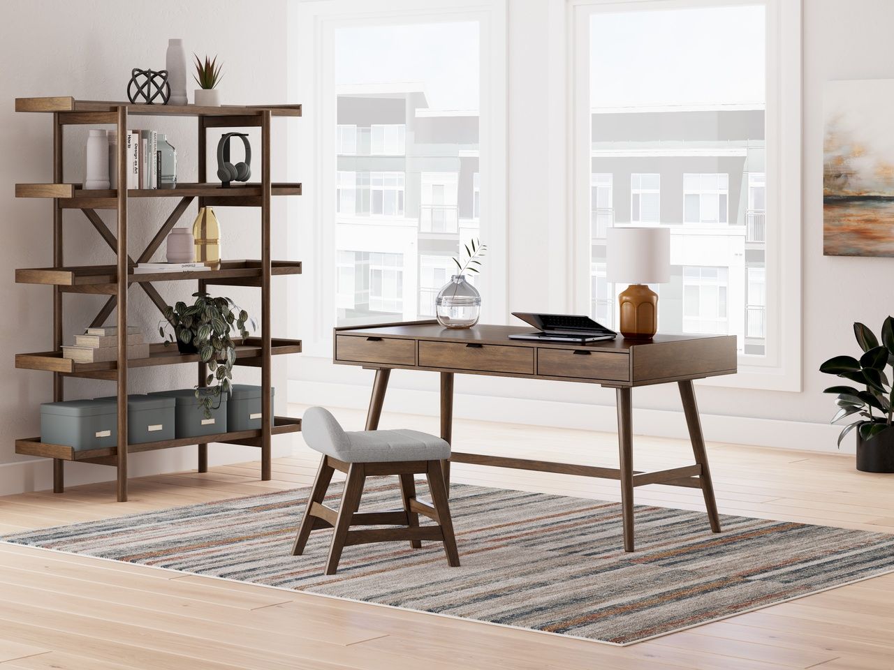 Lyncott Home Office Desk Chair In Gray/Brown H61501